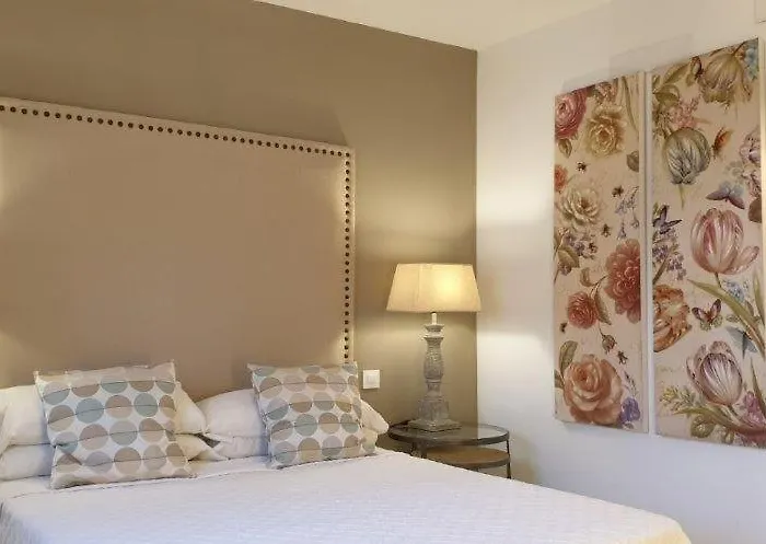 Дом отдыха Luxury House Golden Mile