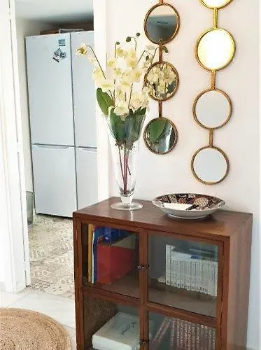 Luxury House Golden Mile Будинок відпочинку