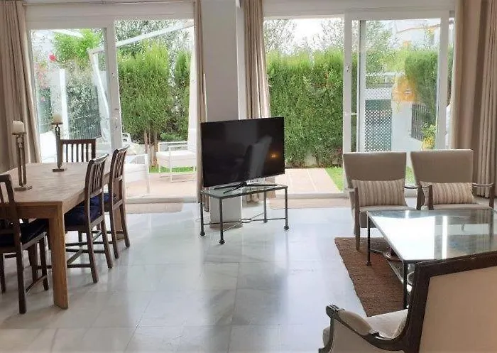 Vakantiehuis Luxury House Golden Mile *