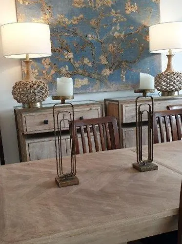 Будинок відпочинку Luxury House Golden Mile *