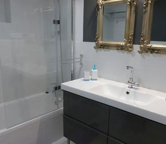 Luxury House Golden Mile *