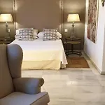 בית נופש Luxury House Golden Mile *