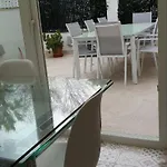 בית נופש Luxury House Golden Mile