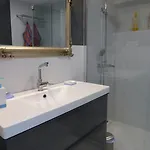 בית נופש Luxury House Golden Mile