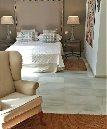 Dom wakacyjny Luxury House Golden Mile