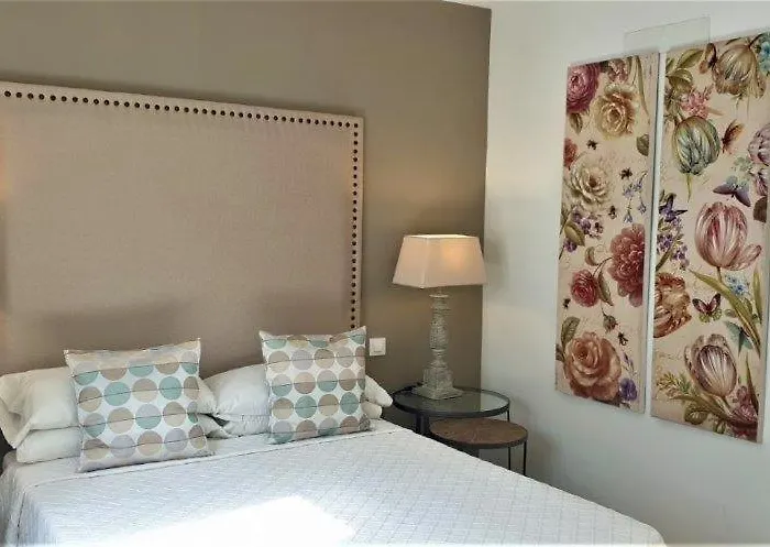 Luxury House Golden Mile