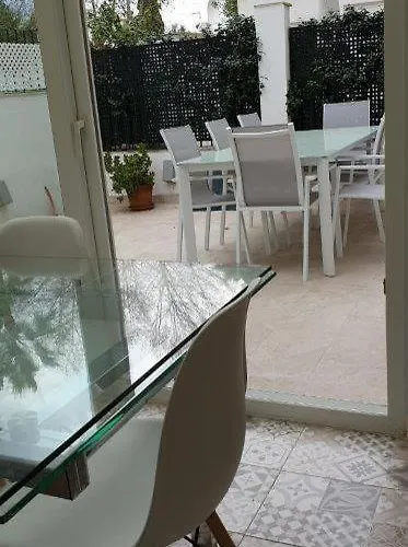 Dom wakacyjny Luxury House Golden Mile